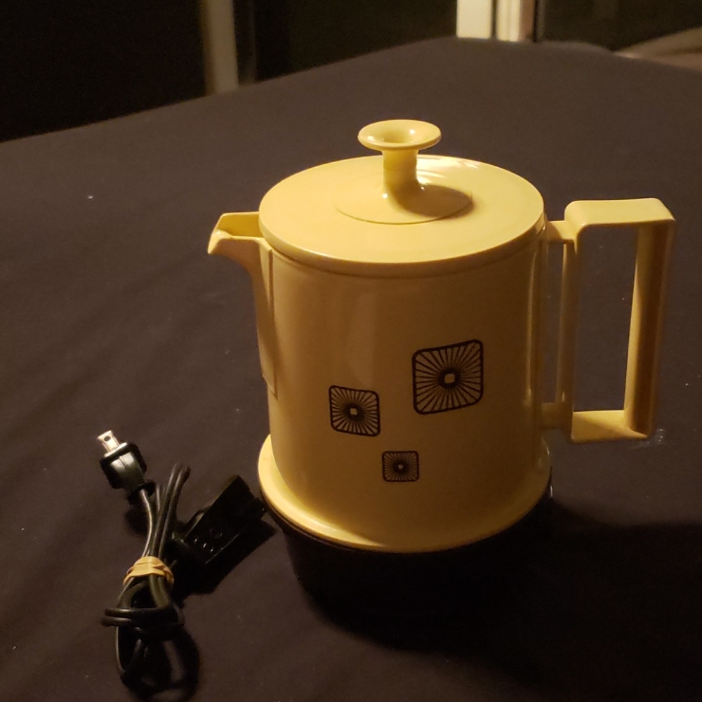 Vintage Poly 5-Cup Hot Pot Warmer Server Electric.